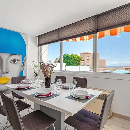 Luxury House With Private Heated Pool, Bbq And Private Parking Hébergement de vacances