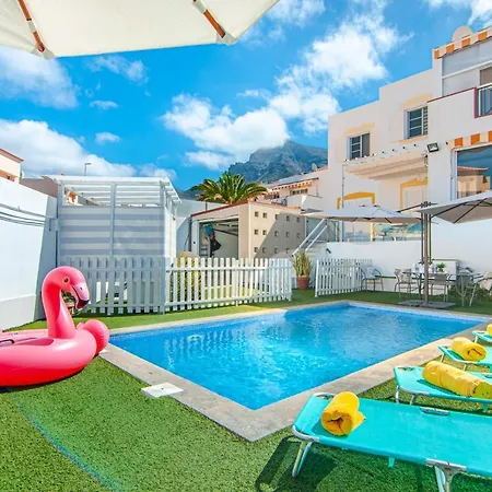 Hébergement de vacances Luxury House With Private Heated Pool, Bbq And Private Parking Costa Adeje (Tenerife)